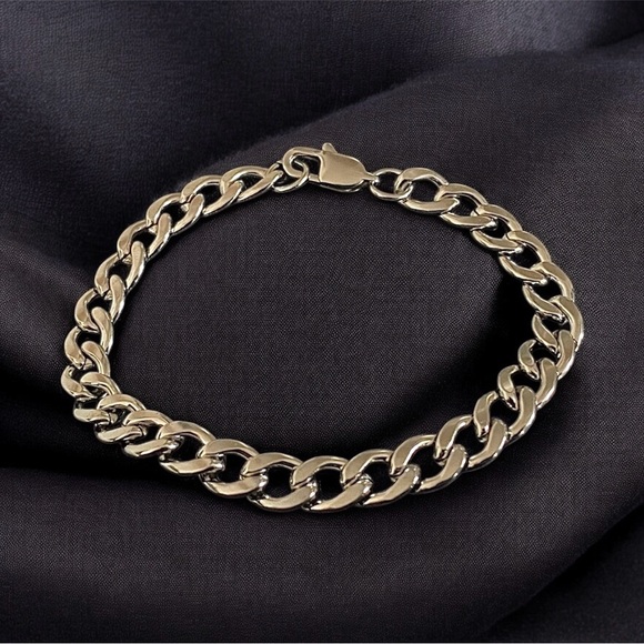 Other - Stainless Steel Cuban link 7.5 inches and 7mm width bracelet